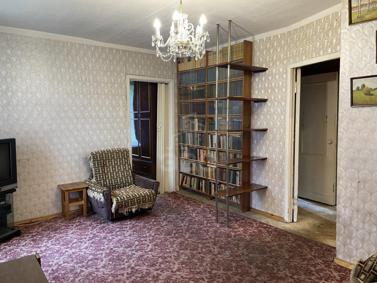 трехкомнатная квартира в Санкт-Петербурге по адресу: Народного Ополчения проспект, 31