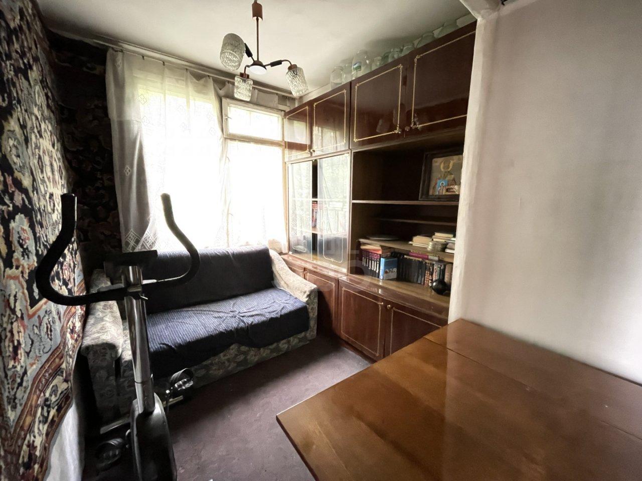 трехкомнатная квартира в Санкт-Петербурге по адресу: Народного Ополчения проспект, 31