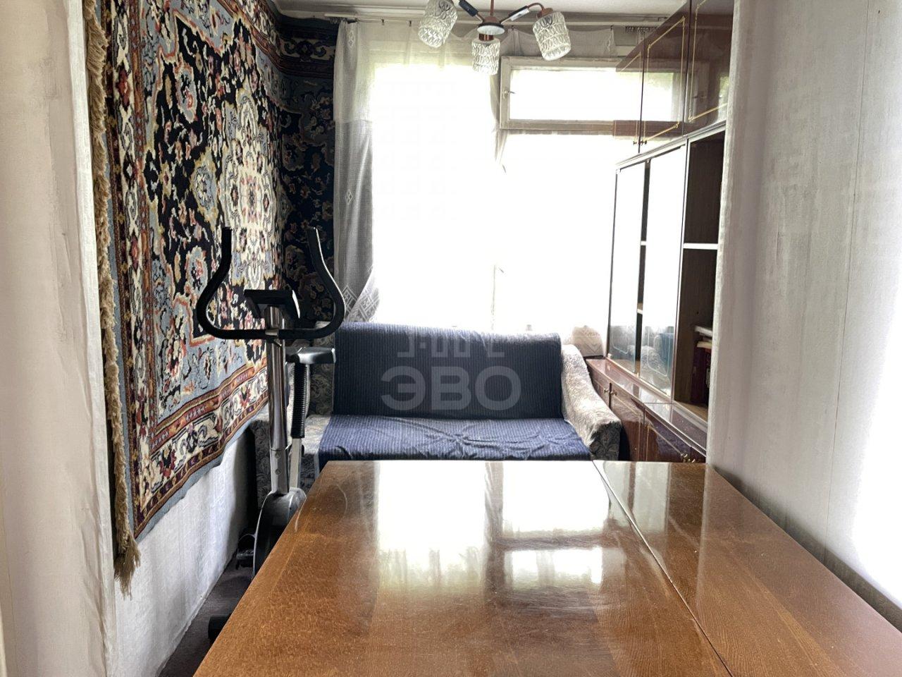 трехкомнатная квартира в Санкт-Петербурге по адресу: Народного Ополчения проспект, 31