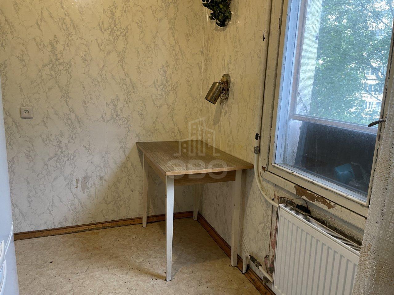 трехкомнатная квартира в Санкт-Петербурге по адресу: Народного Ополчения проспект, 31