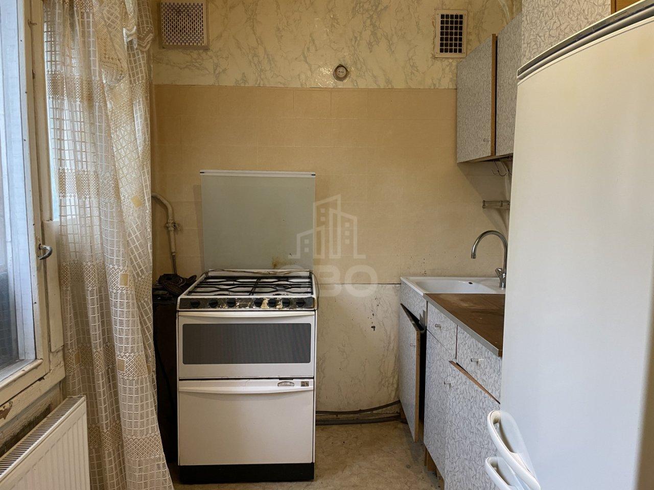 трехкомнатная квартира в Санкт-Петербурге по адресу: Народного Ополчения проспект, 31