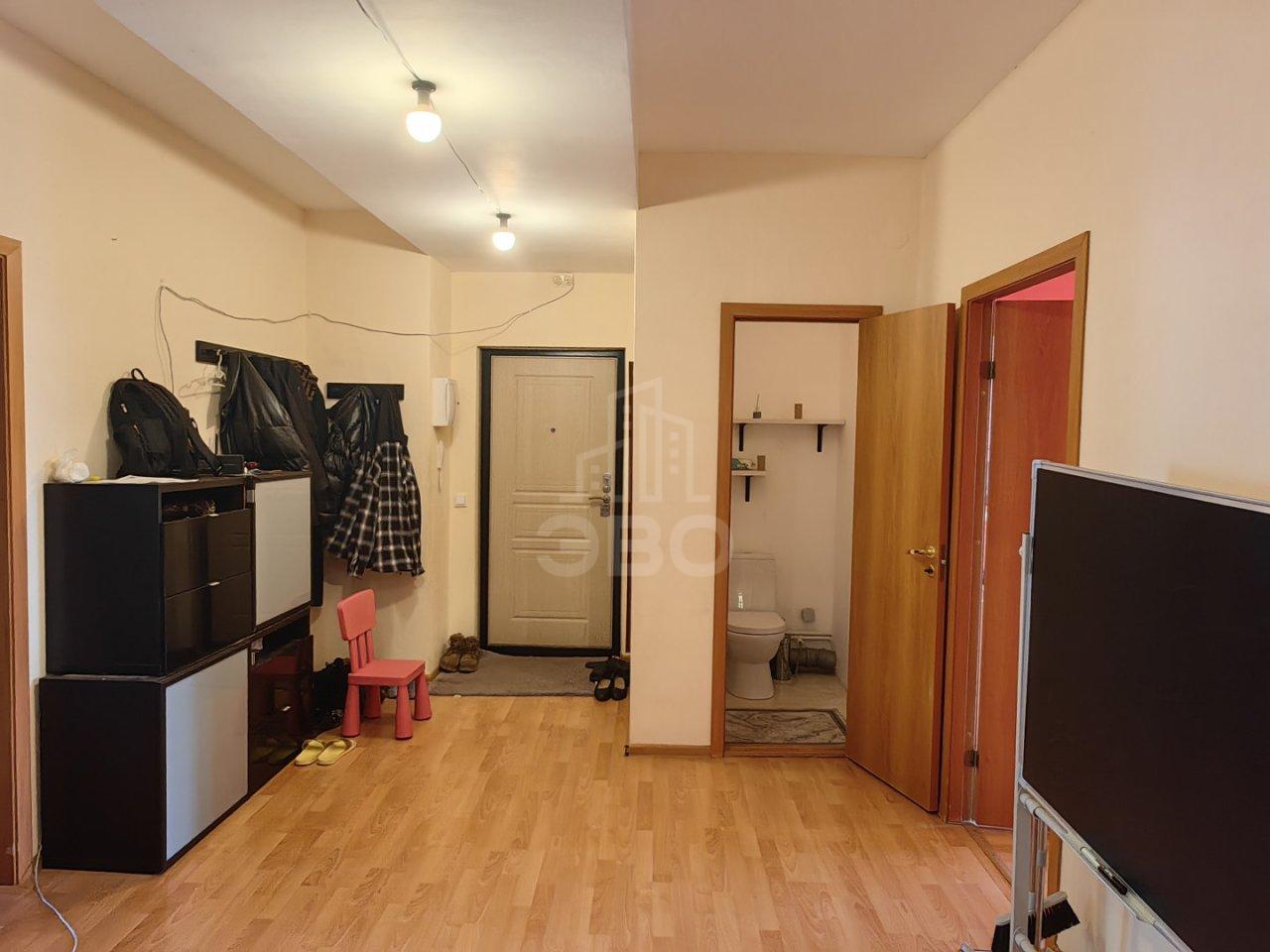 трехкомнатная квартира в Санкт-Петербурге по адресу: Шоссе в Лаврики ул., 87