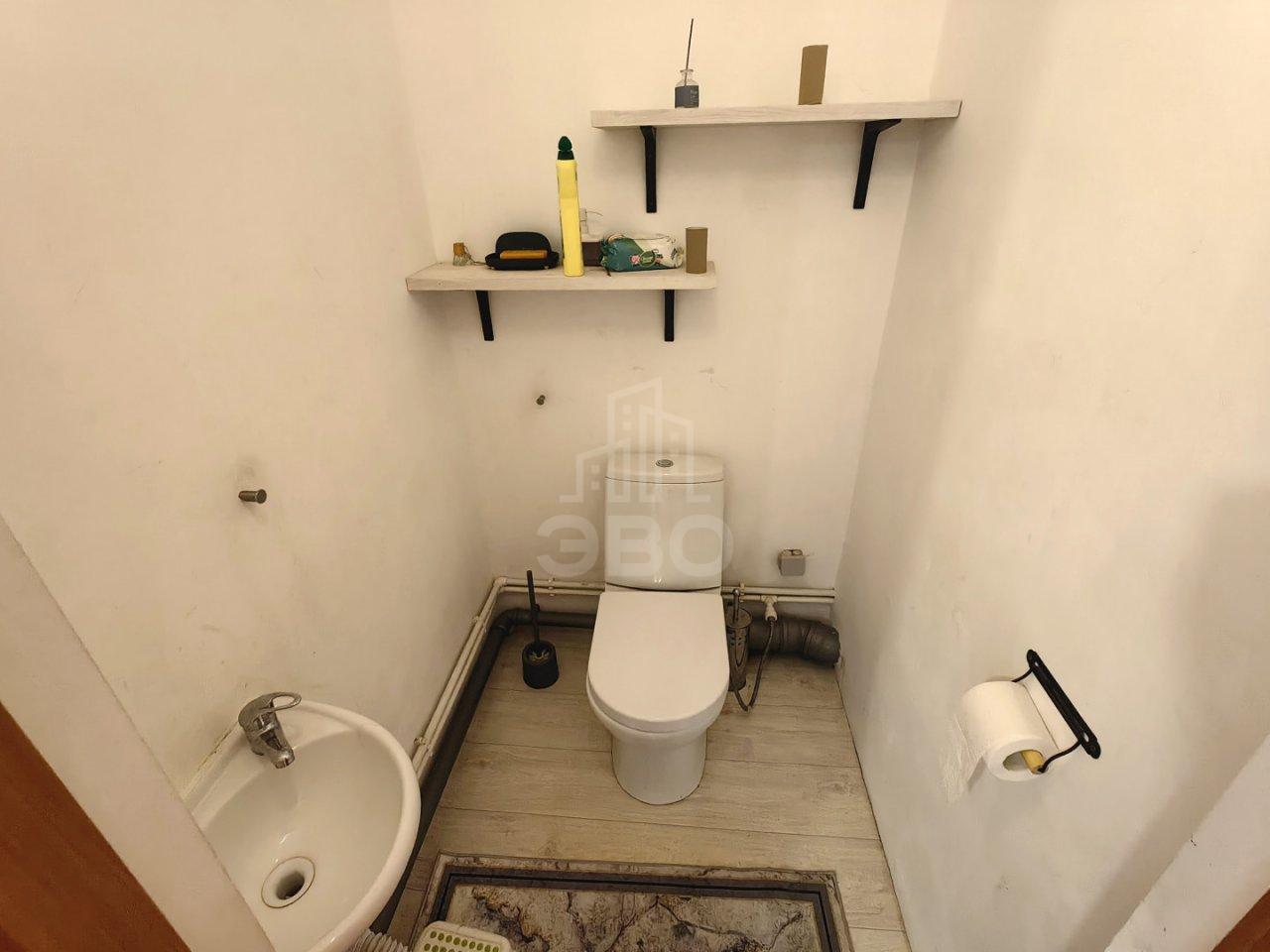 трехкомнатная квартира в Санкт-Петербурге по адресу: Шоссе в Лаврики ул., 87