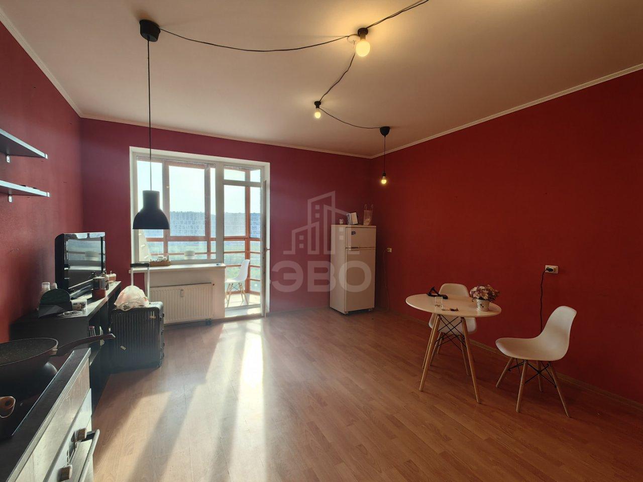 трехкомнатная квартира в Санкт-Петербурге по адресу: Шоссе в Лаврики ул., 87