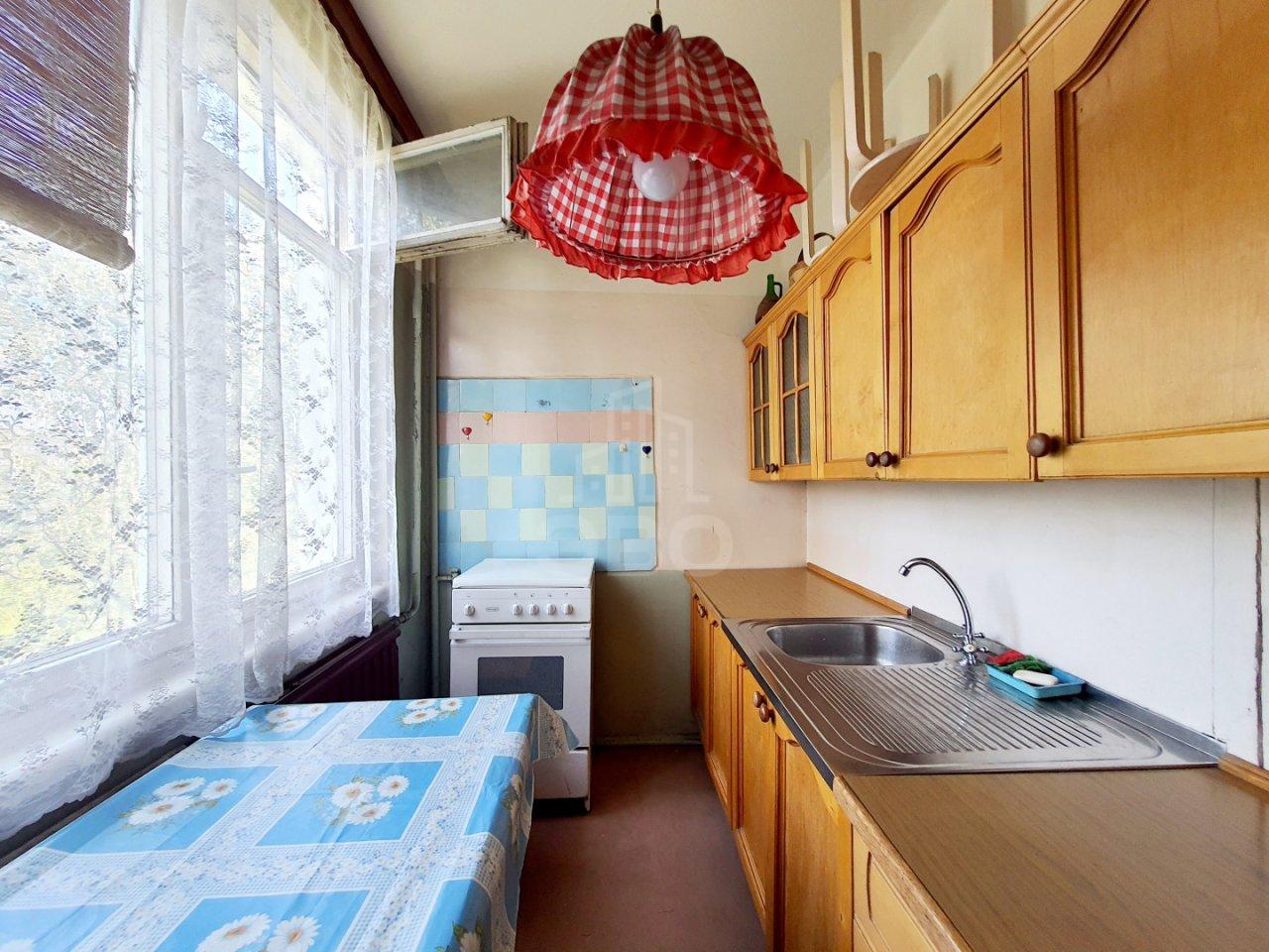 двухкомнатная квартира в Санкт-Петербурге по адресу: Вавиловых ул., 5, к 1