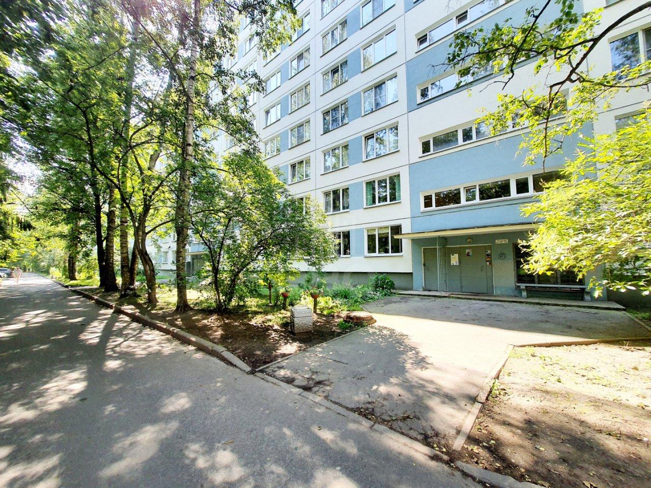 двухкомнатная квартира в Санкт-Петербурге по адресу: Вавиловых ул., 5, к 1