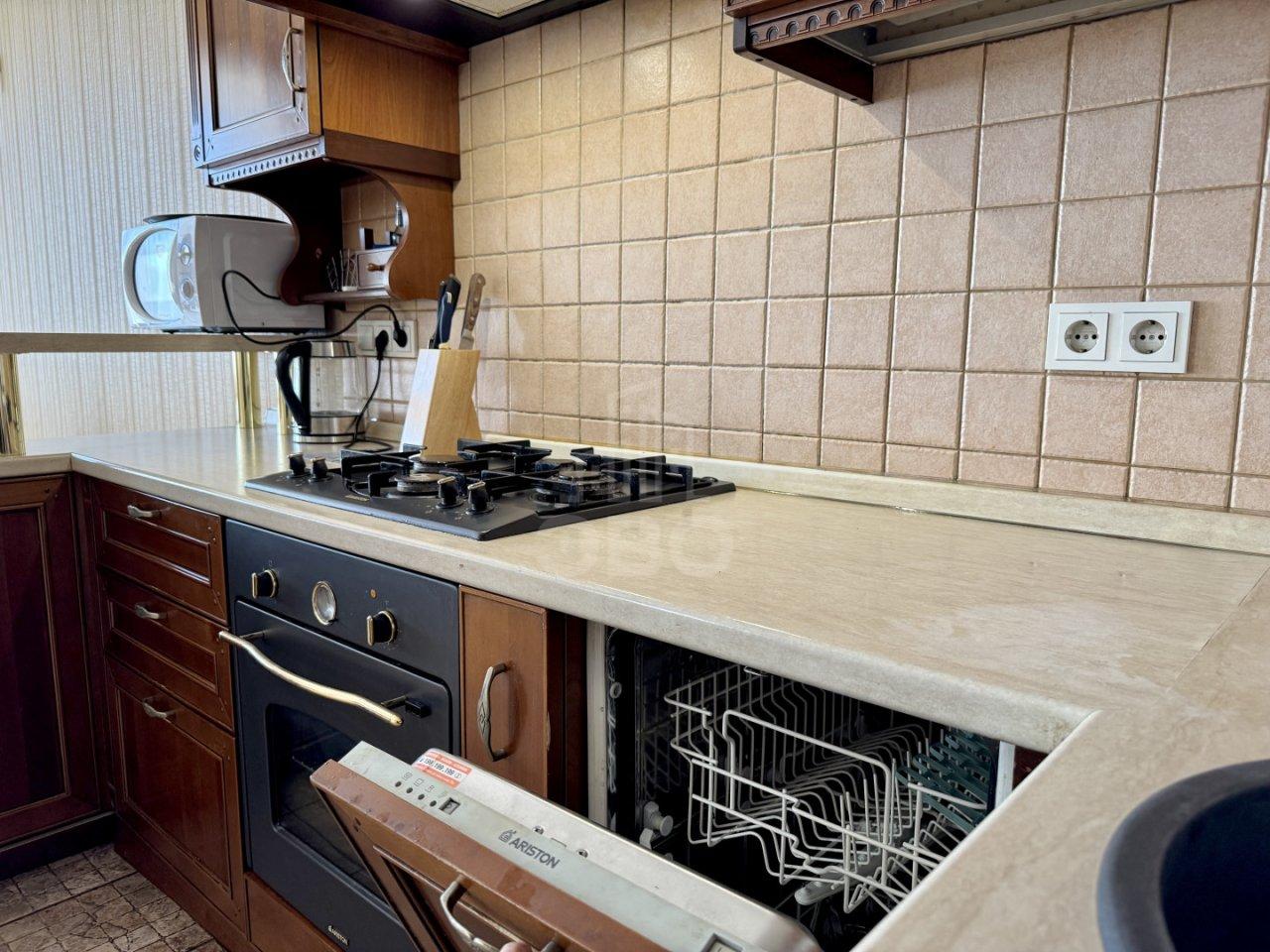 трехкомнатная квартира в Санкт-Петербурге по адресу: 2-я Советская ул., 10, литера Б