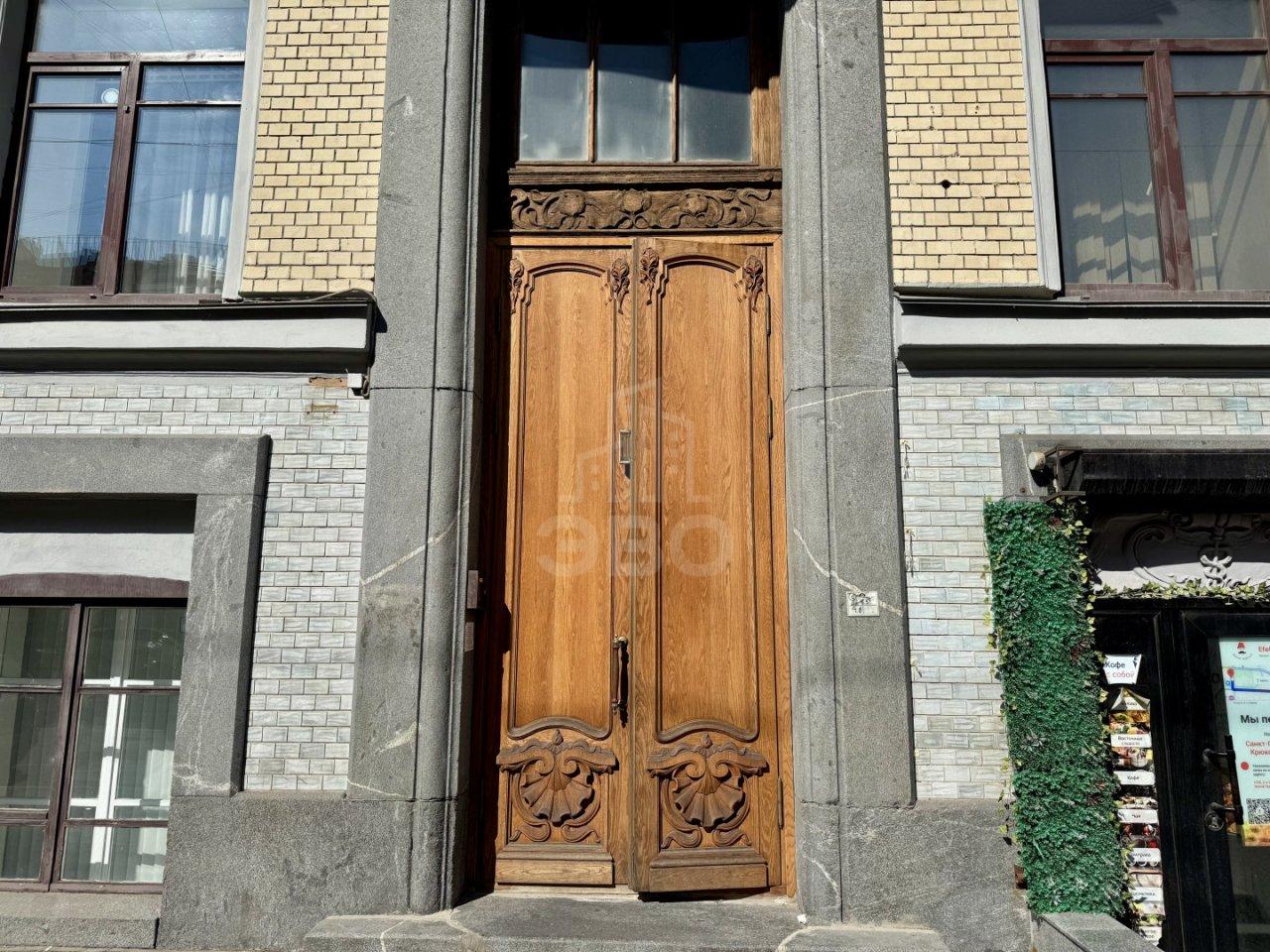 трехкомнатная квартира в Санкт-Петербурге по адресу: 2-я Советская ул., 10, литера Б