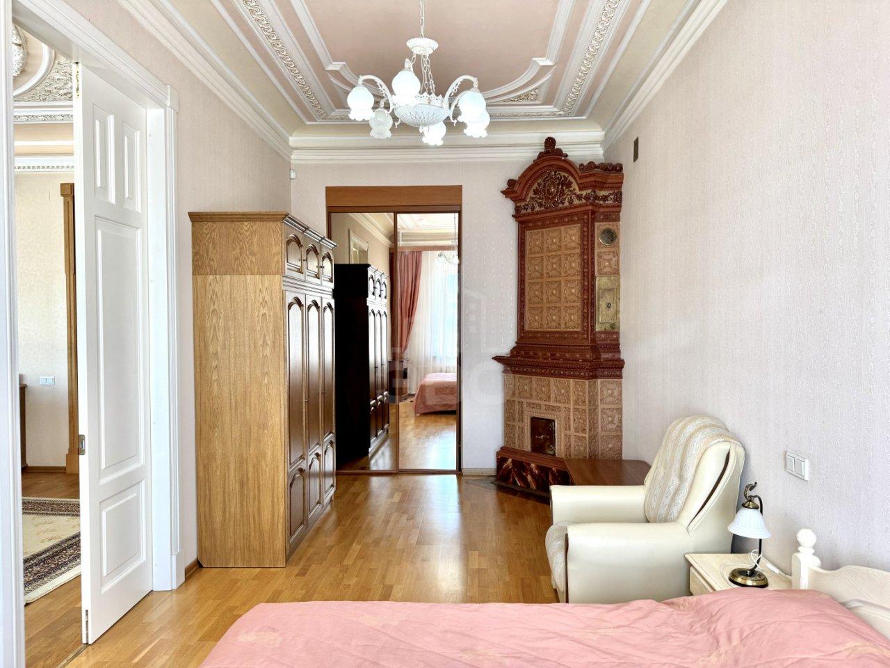 трехкомнатная квартира в Санкт-Петербурге по адресу: 2-я Советская ул., 10, литера Б