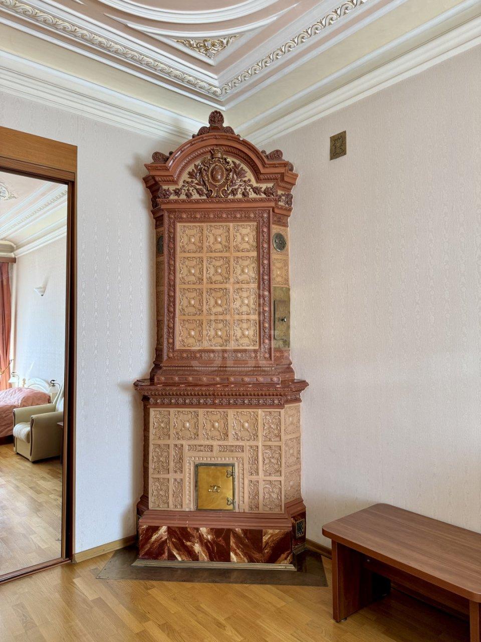 трехкомнатная квартира в Санкт-Петербурге по адресу: 2-я Советская ул., 10, литера Б