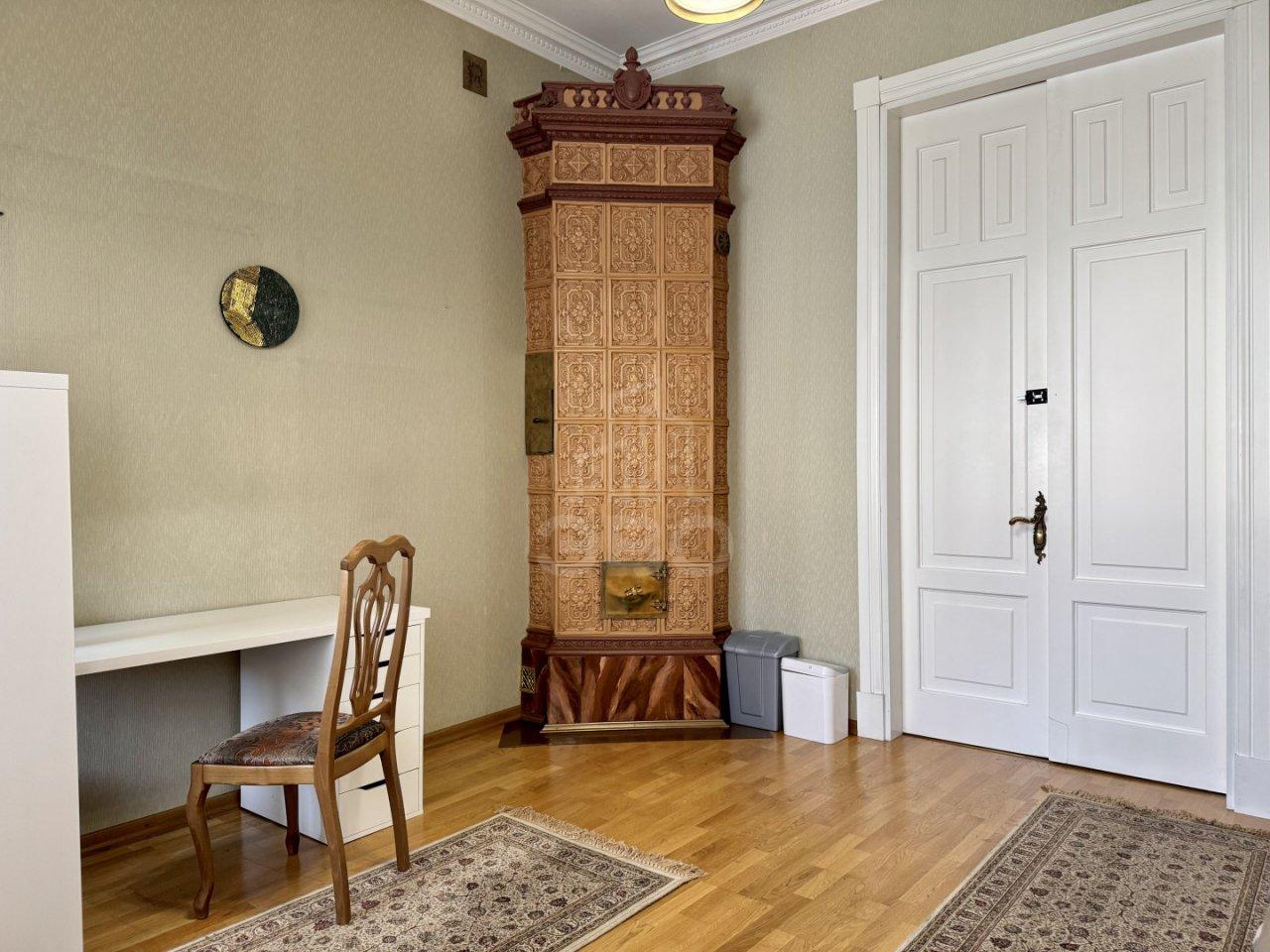 трехкомнатная квартира в Санкт-Петербурге по адресу: 2-я Советская ул., 10, литера Б