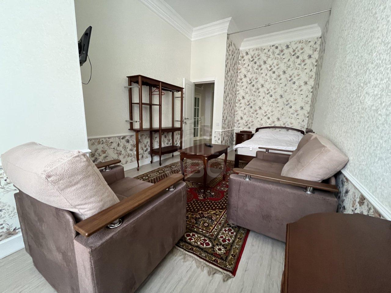 четырехкомнатная квартира в Санкт-Петербурге по адресу: Рубинштейна ул., 6