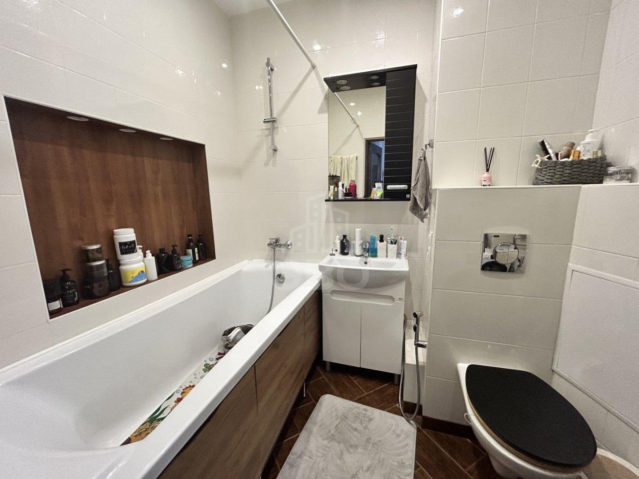 трехкомнатная квартира в Санкт-Петербурге по адресу: Шкиперский проток ул., 20