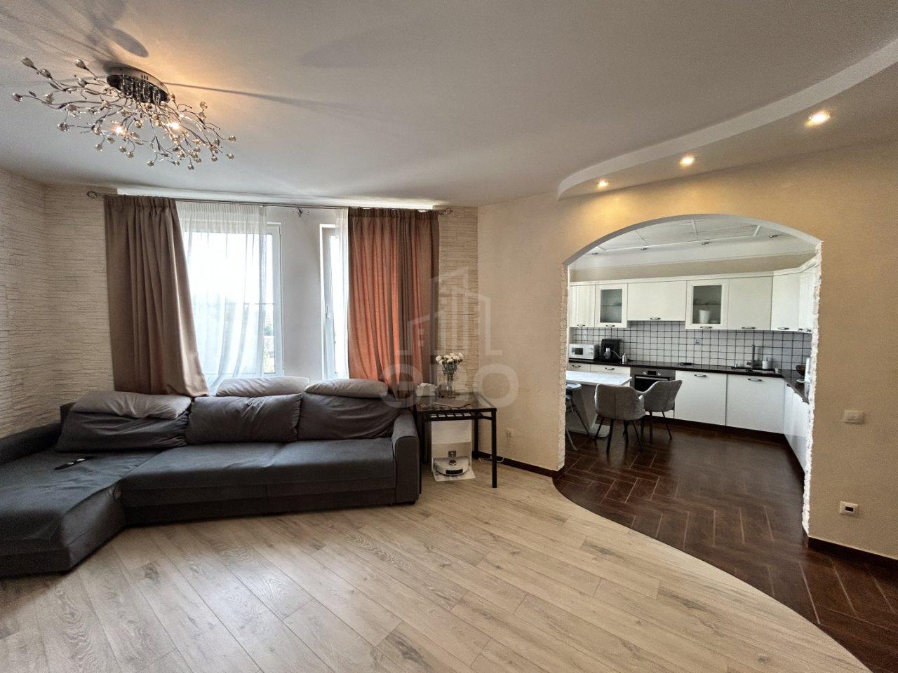 трехкомнатная квартира в Санкт-Петербурге по адресу: Шкиперский проток ул., 20