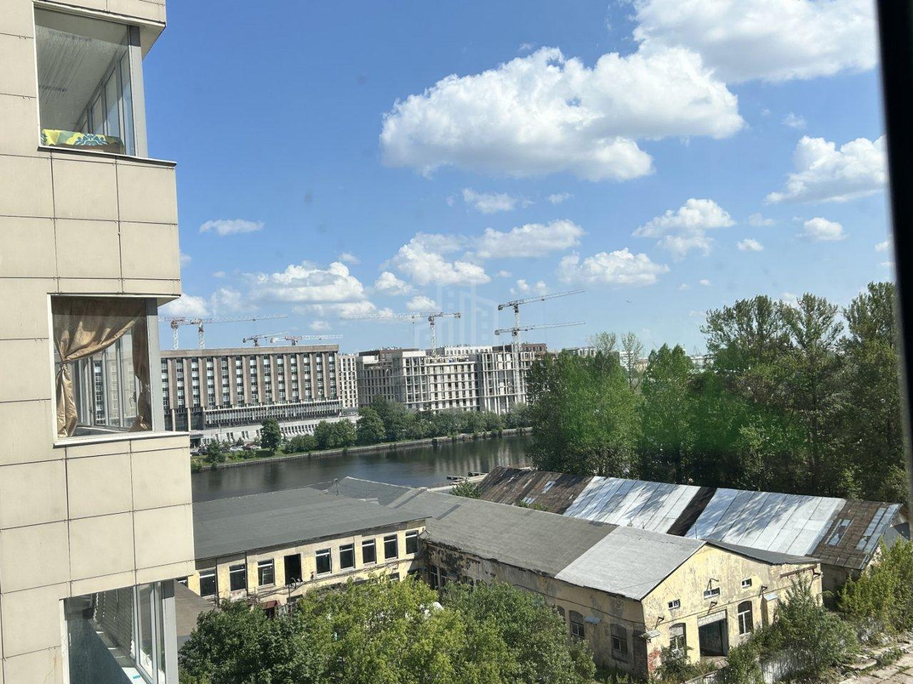 трехкомнатная квартира в Санкт-Петербурге по адресу: Шкиперский проток ул., 20