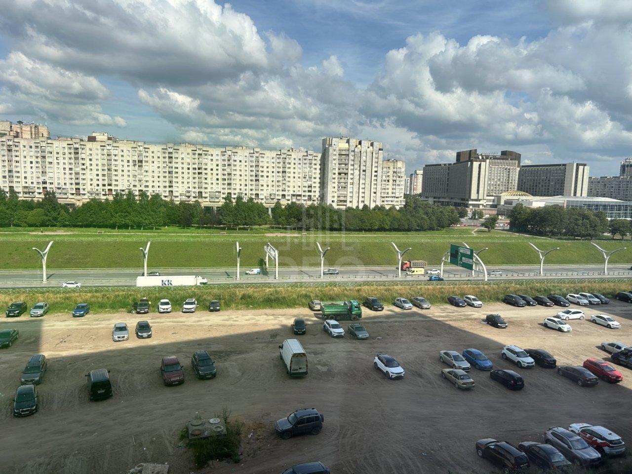 однокомнатная квартира в Санкт-Петербурге по адресу: Вадима Шефнера ул., 12