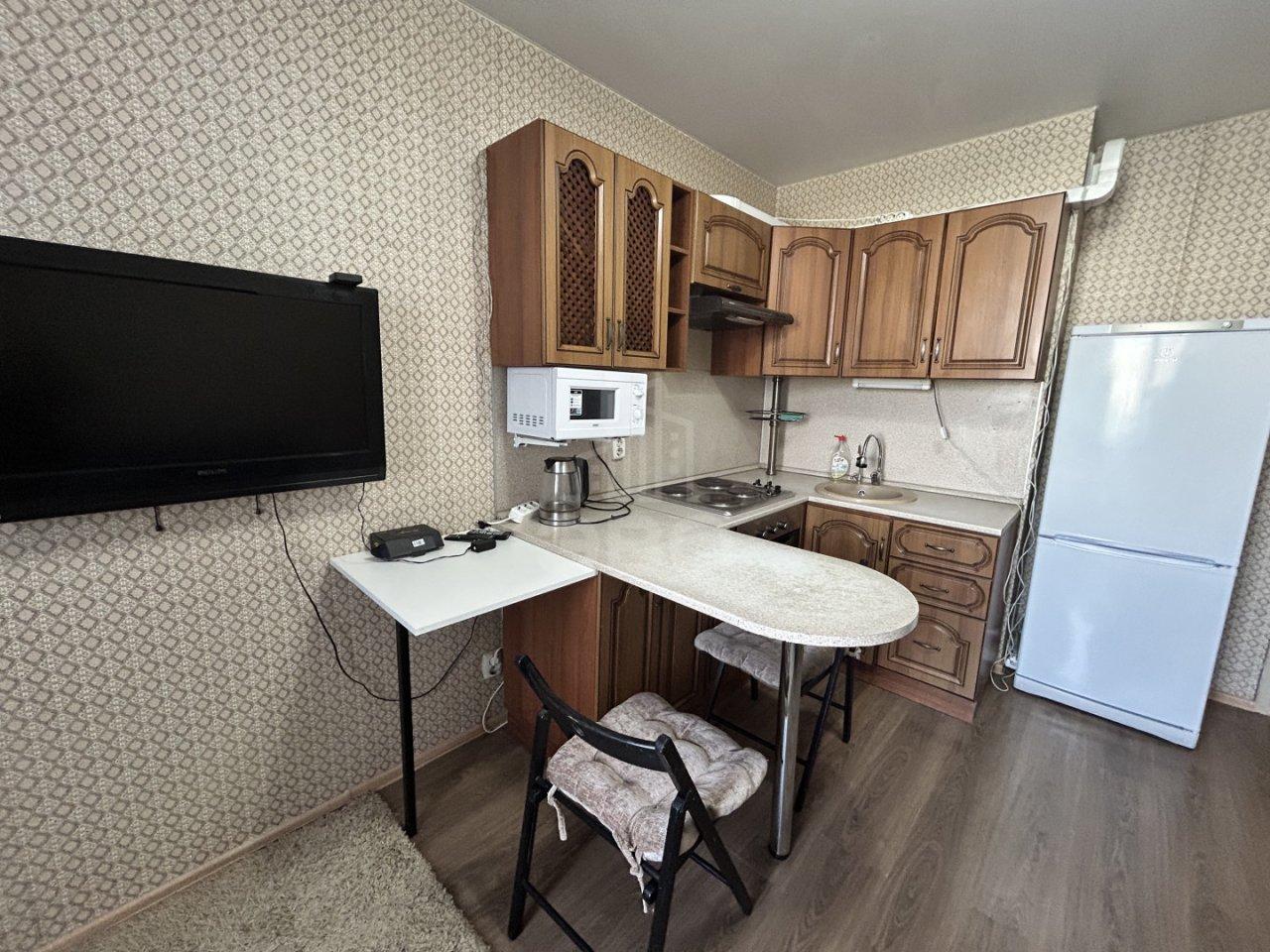 однокомнатная квартира в Санкт-Петербурге по адресу: Вадима Шефнера ул., 12