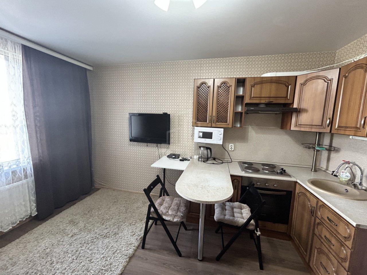 однокомнатная квартира в Санкт-Петербурге по адресу: Вадима Шефнера ул., 12