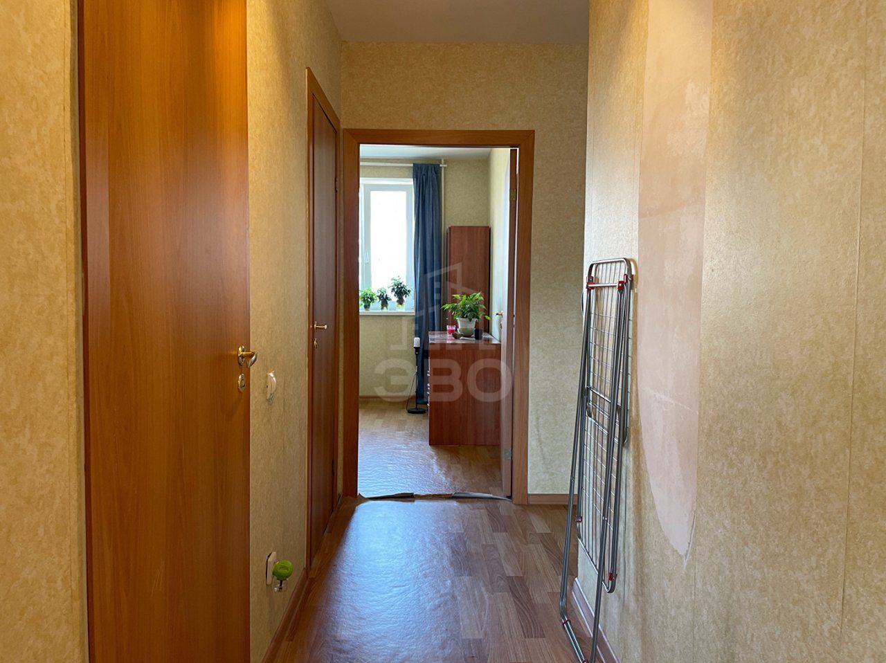 трехкомнатная квартира в Санкт-Петербурге по адресу: Фёдора Абрамова ул., 21, к 3, строение 1