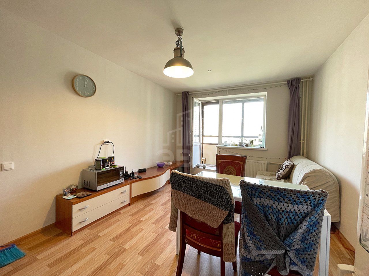 трехкомнатная квартира в Санкт-Петербурге по адресу: Фёдора Абрамова ул., 21, к 3, строение 1