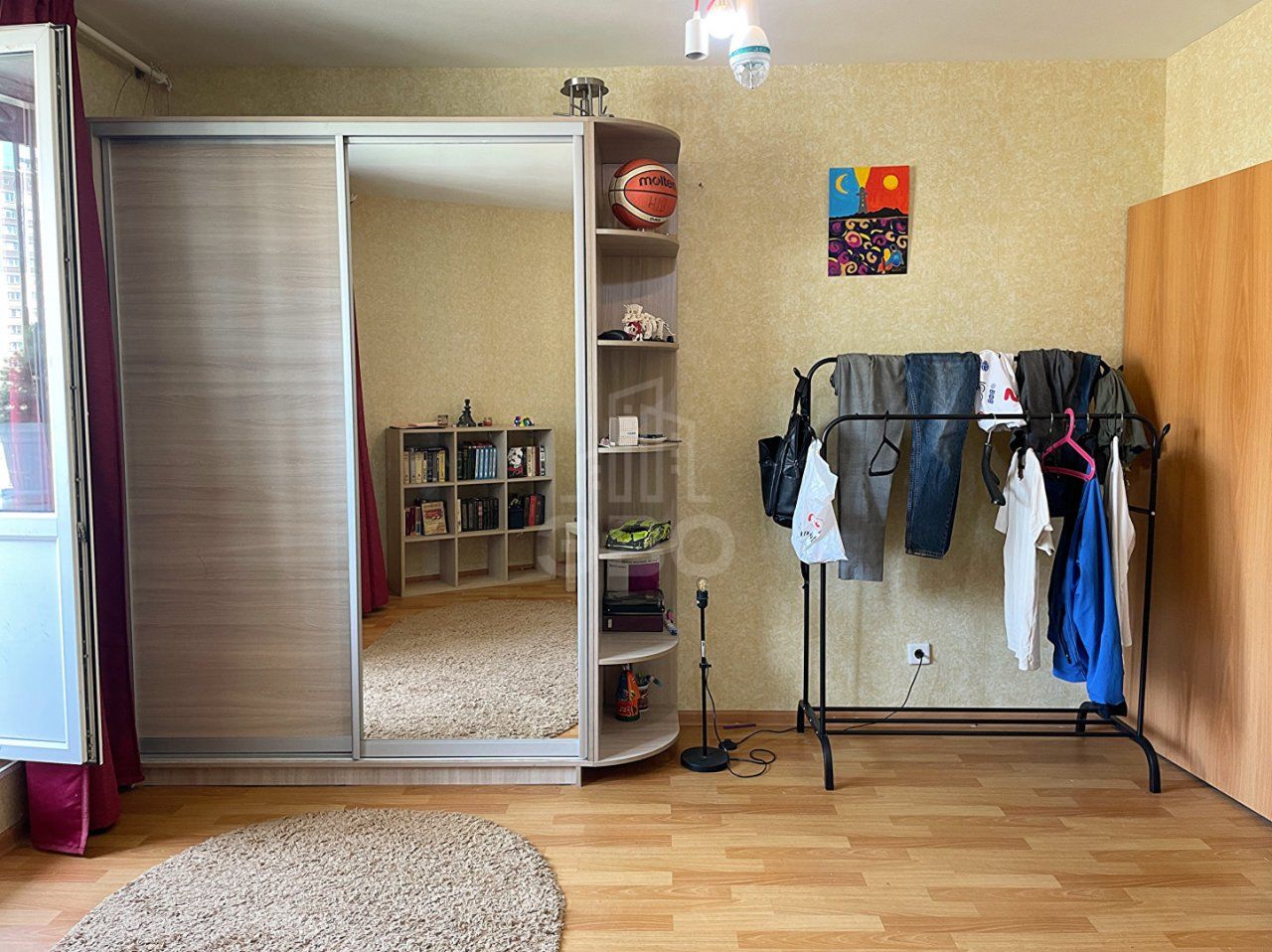 трехкомнатная квартира в Санкт-Петербурге по адресу: Фёдора Абрамова ул., 21, к 3, строение 1