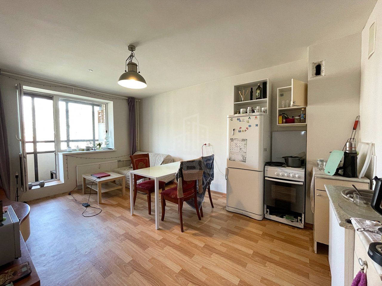 трехкомнатная квартира в Санкт-Петербурге по адресу: Фёдора Абрамова ул., 21, к 3, строение 1