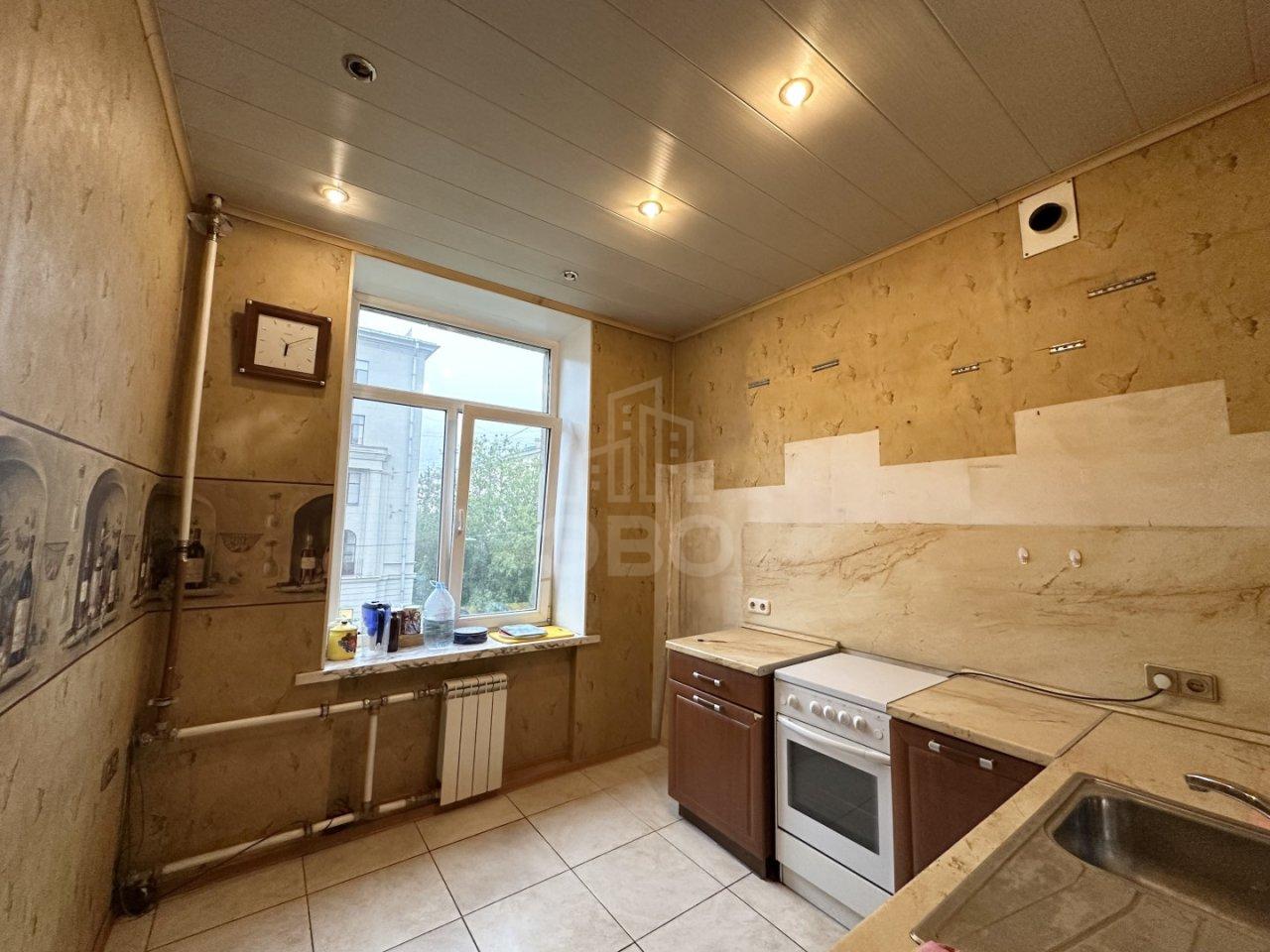 двухкомнатная квартира в Санкт-Петербурге по адресу: Кузнецовская ул., 30