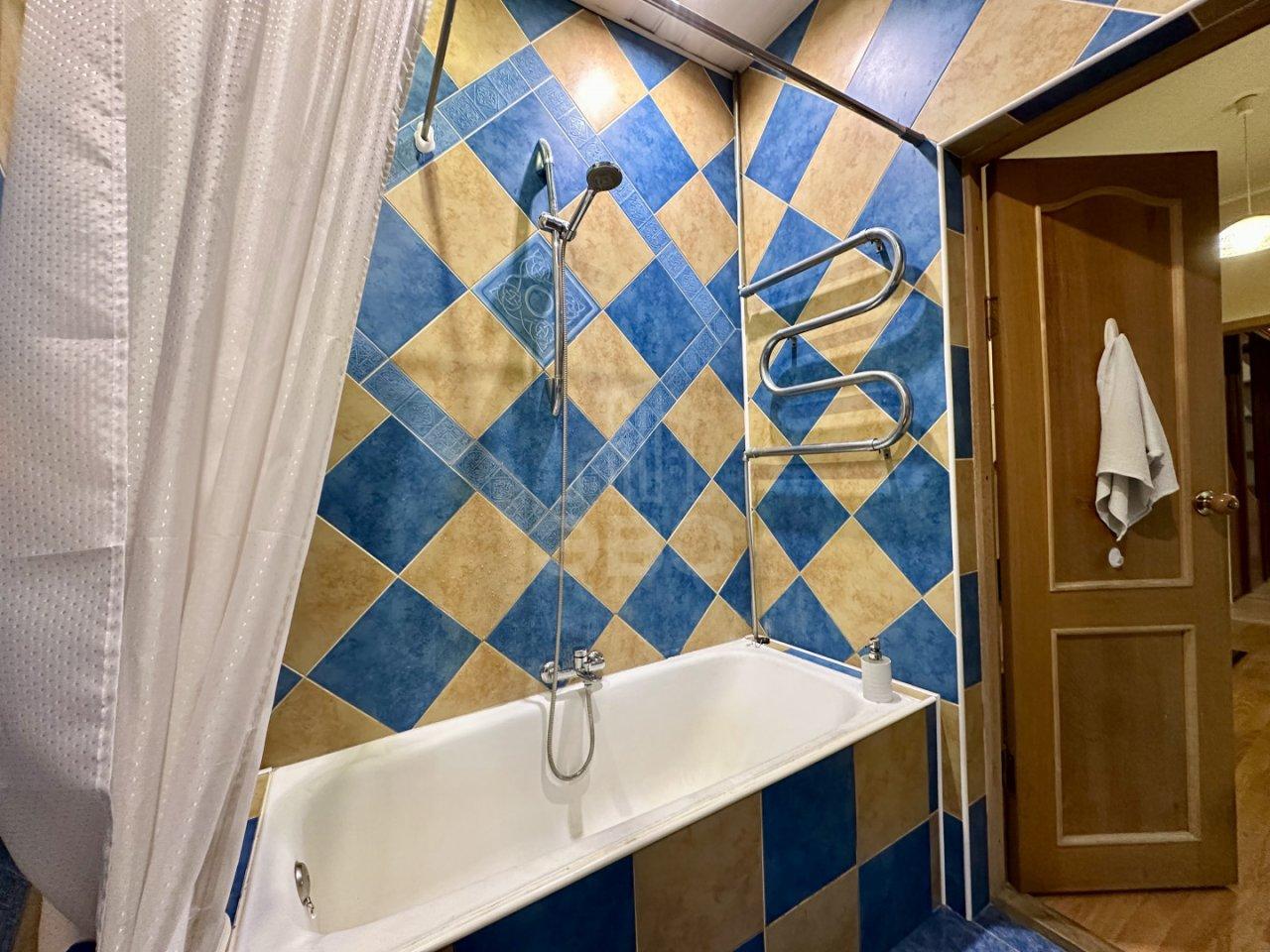 двухкомнатная квартира в Санкт-Петербурге по адресу: Кузнецовская ул., 30