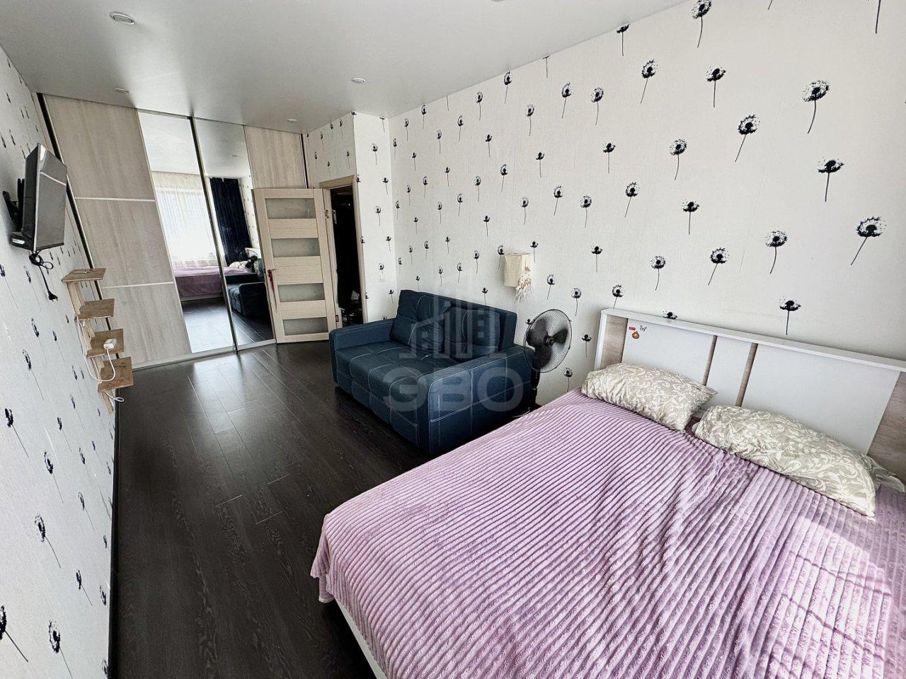 однокомнатная квартира в Санкт-Петербурге по адресу: Оптиков ул., 49, к 1