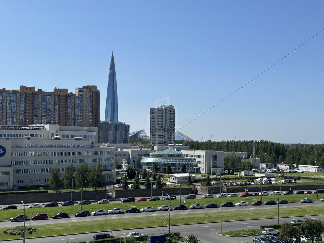 однокомнатная квартира в Санкт-Петербурге по адресу: Оптиков ул., 49, к 1