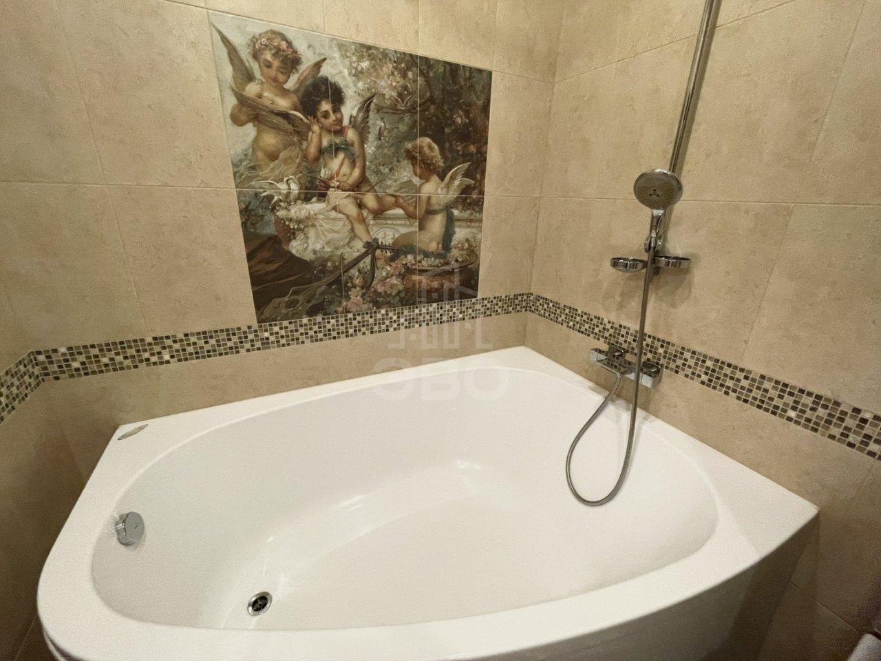 трехкомнатная квартира в Санкт-Петербурге по адресу: 3-й Озерковский пер., 1, к 1