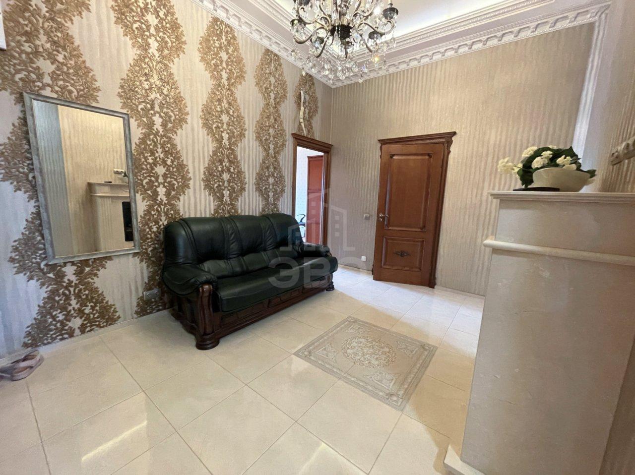 трехкомнатная квартира в Санкт-Петербурге по адресу: 3-й Озерковский пер., 1, к 1