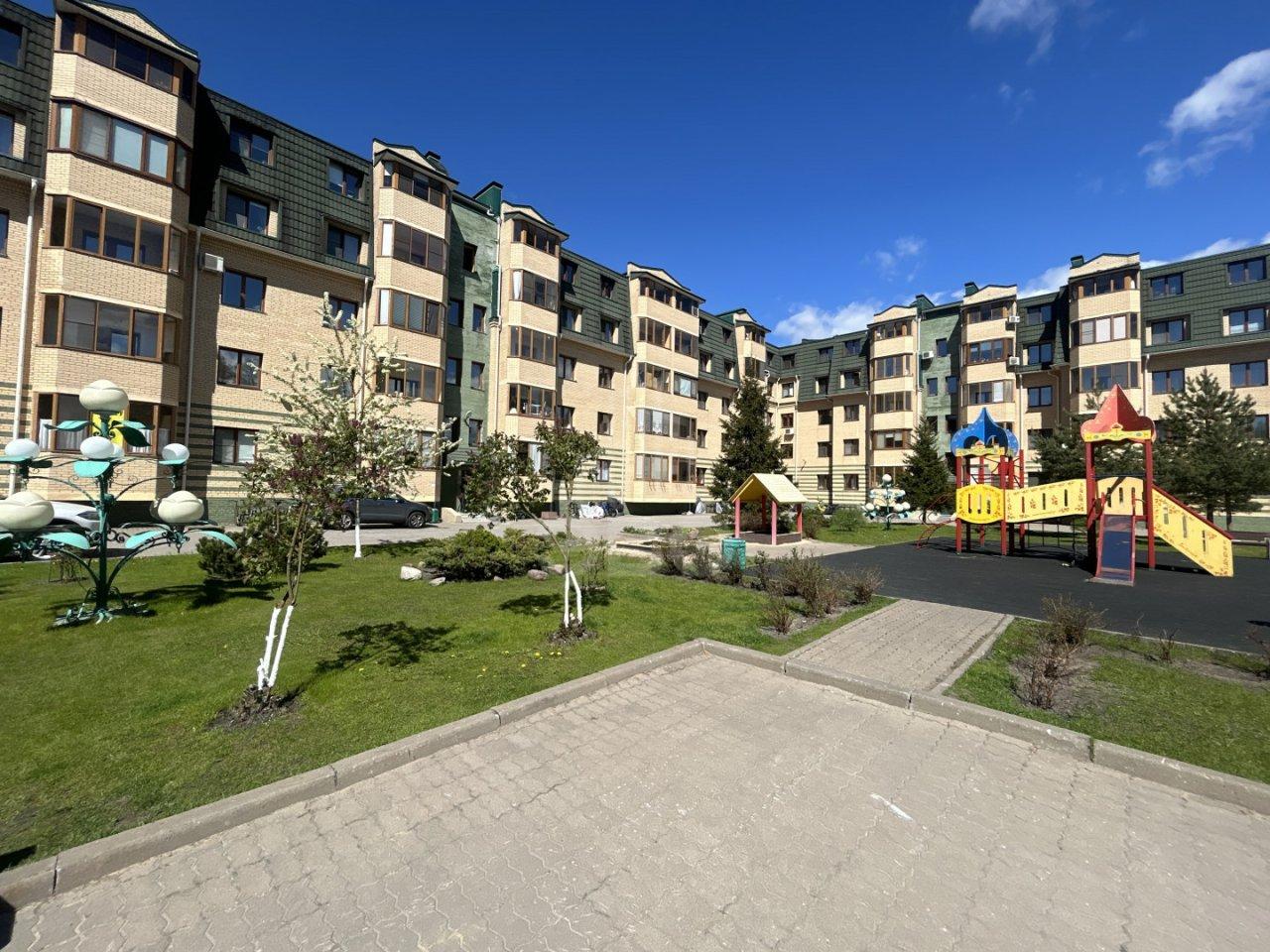 трехкомнатная квартира в Санкт-Петербурге по адресу: 3-й Озерковский пер., 1, к 1