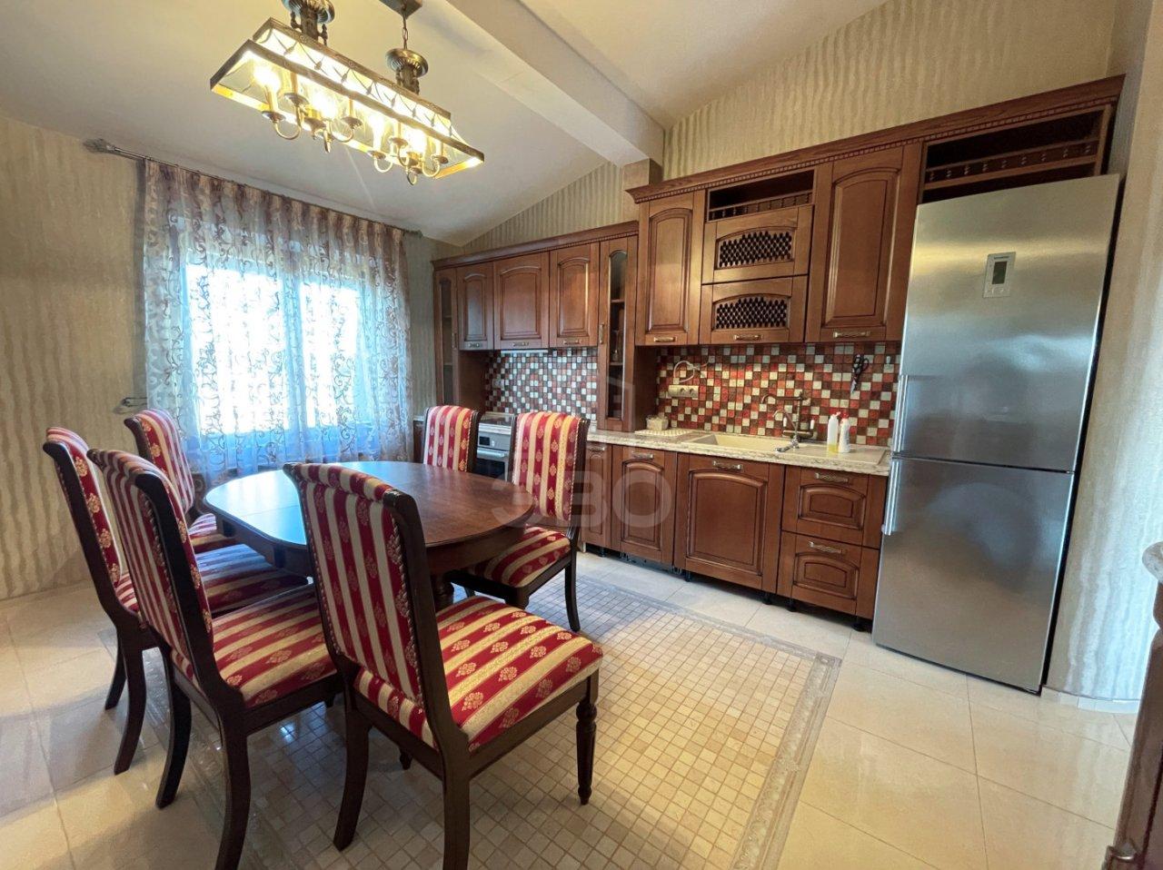 трехкомнатная квартира в Санкт-Петербурге по адресу: 3-й Озерковский пер., 1, к 1