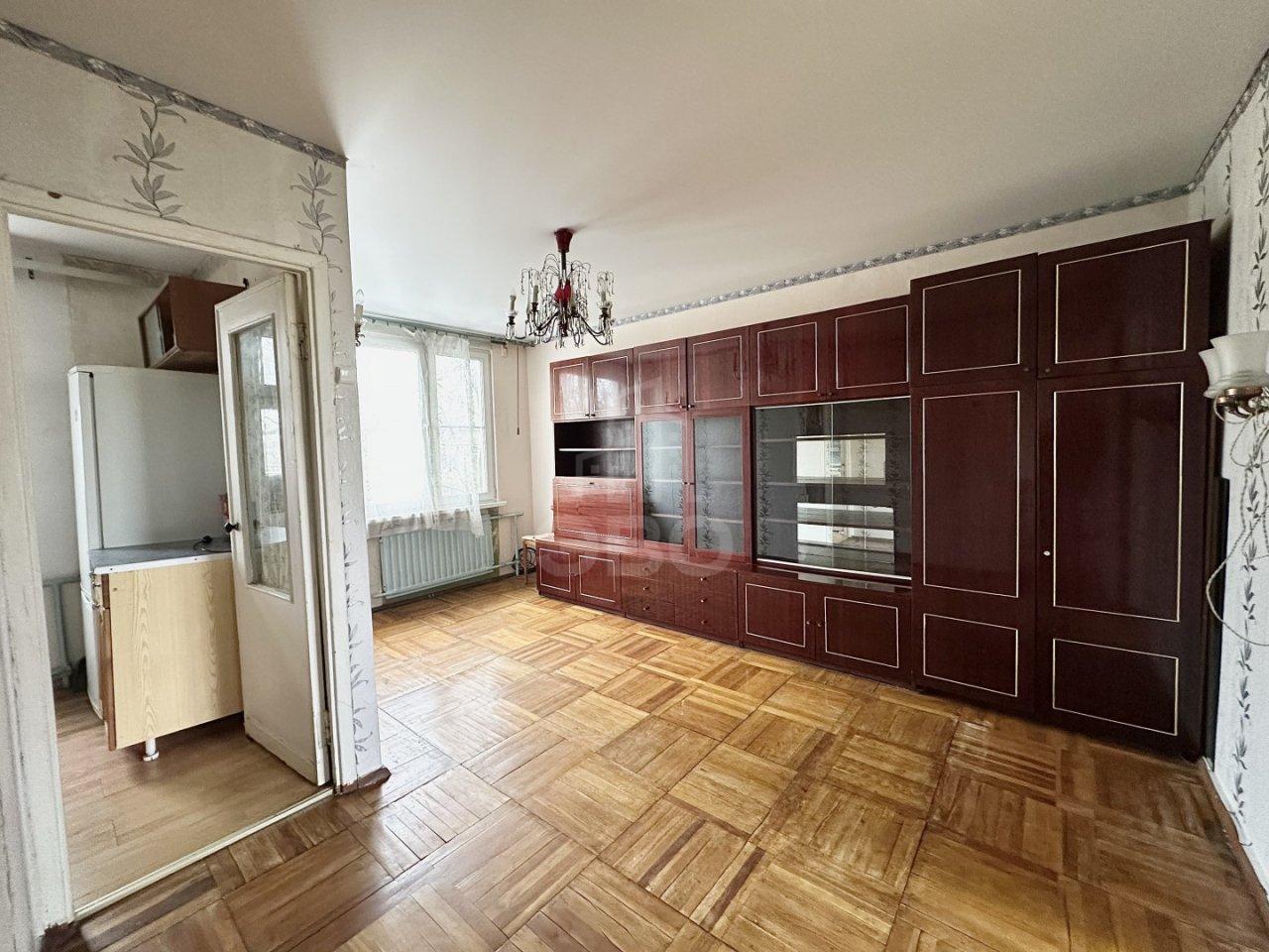 трехкомнатная квартира в Санкт-Петербурге по адресу: Ленинский проспект, 125, к 3