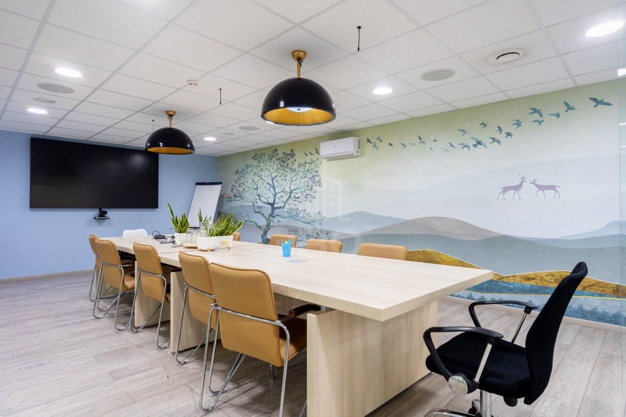 коммерция в Санкт-Петербурге по адресу: Оптиков ул., 4