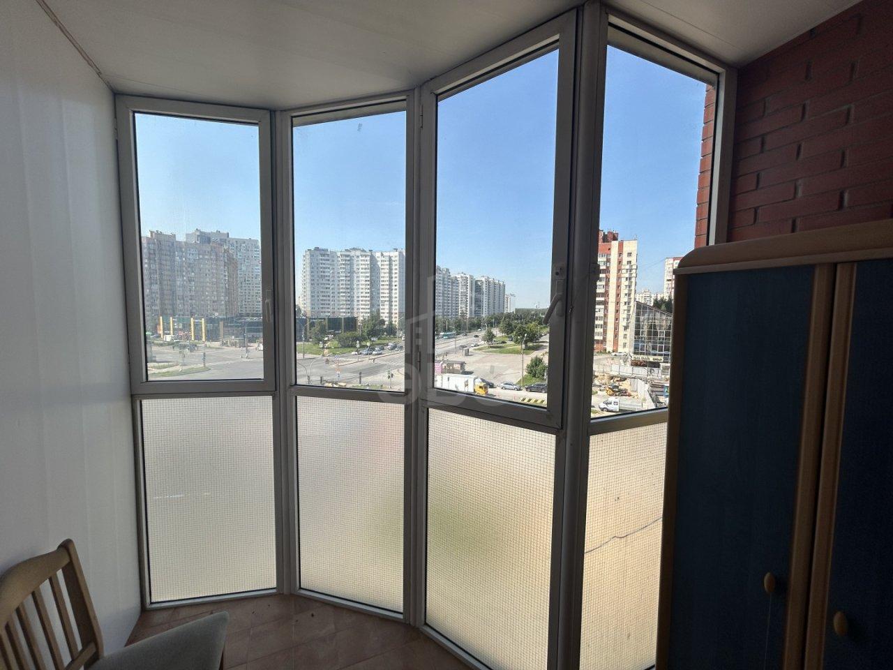 двухкомнатная квартира в Санкт-Петербурге по адресу: Богатырский проспект, 55, к 1