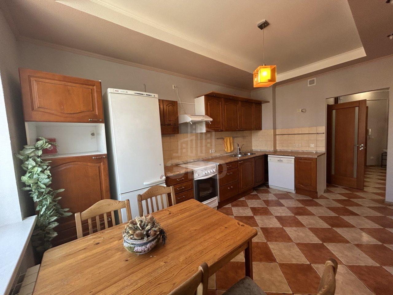 двухкомнатная квартира в Санкт-Петербурге по адресу: Богатырский проспект, 55, к 1