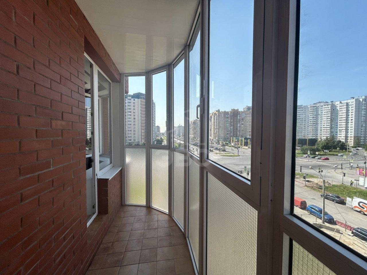 двухкомнатная квартира в Санкт-Петербурге по адресу: Богатырский проспект, 55, к 1