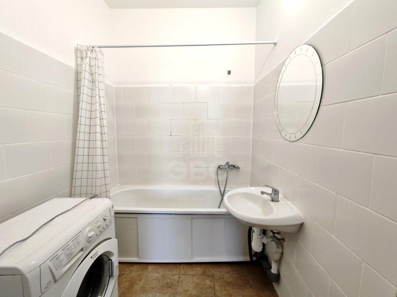 двухкомнатная квартира в Санкт-Петербурге по адресу: Чарушинская ул., 12, строение 1