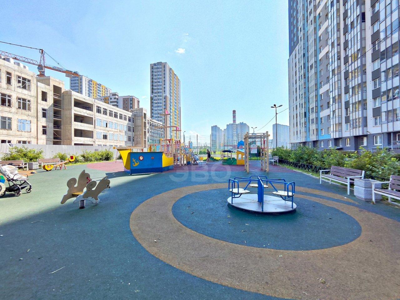 двухкомнатная квартира в Санкт-Петербурге по адресу: Чарушинская ул., 12, строение 1