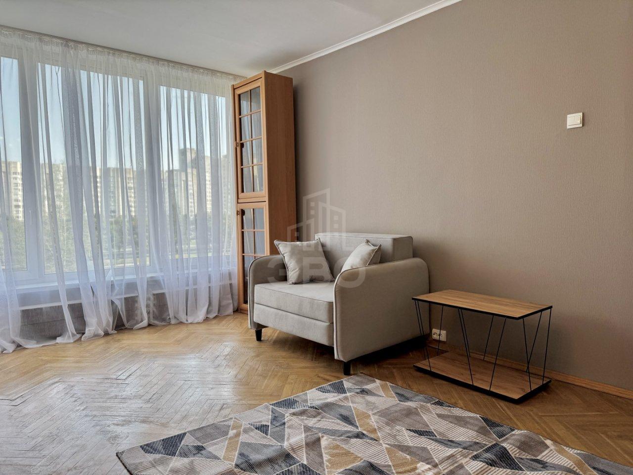 однокомнатная квартира в Санкт-Петербурге по адресу: Наличная ул., 36, к 5