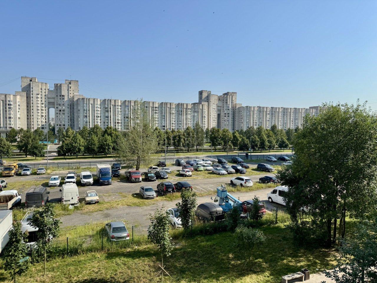 однокомнатная квартира в Санкт-Петербурге по адресу: Наличная ул., 36, к 5