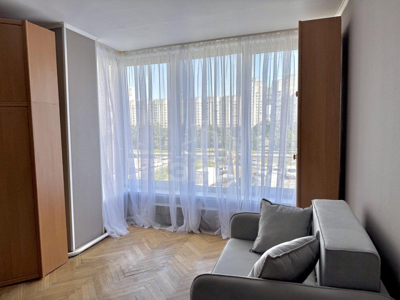 однокомнатная квартира в Санкт-Петербурге по адресу: Наличная ул., 36, к 5