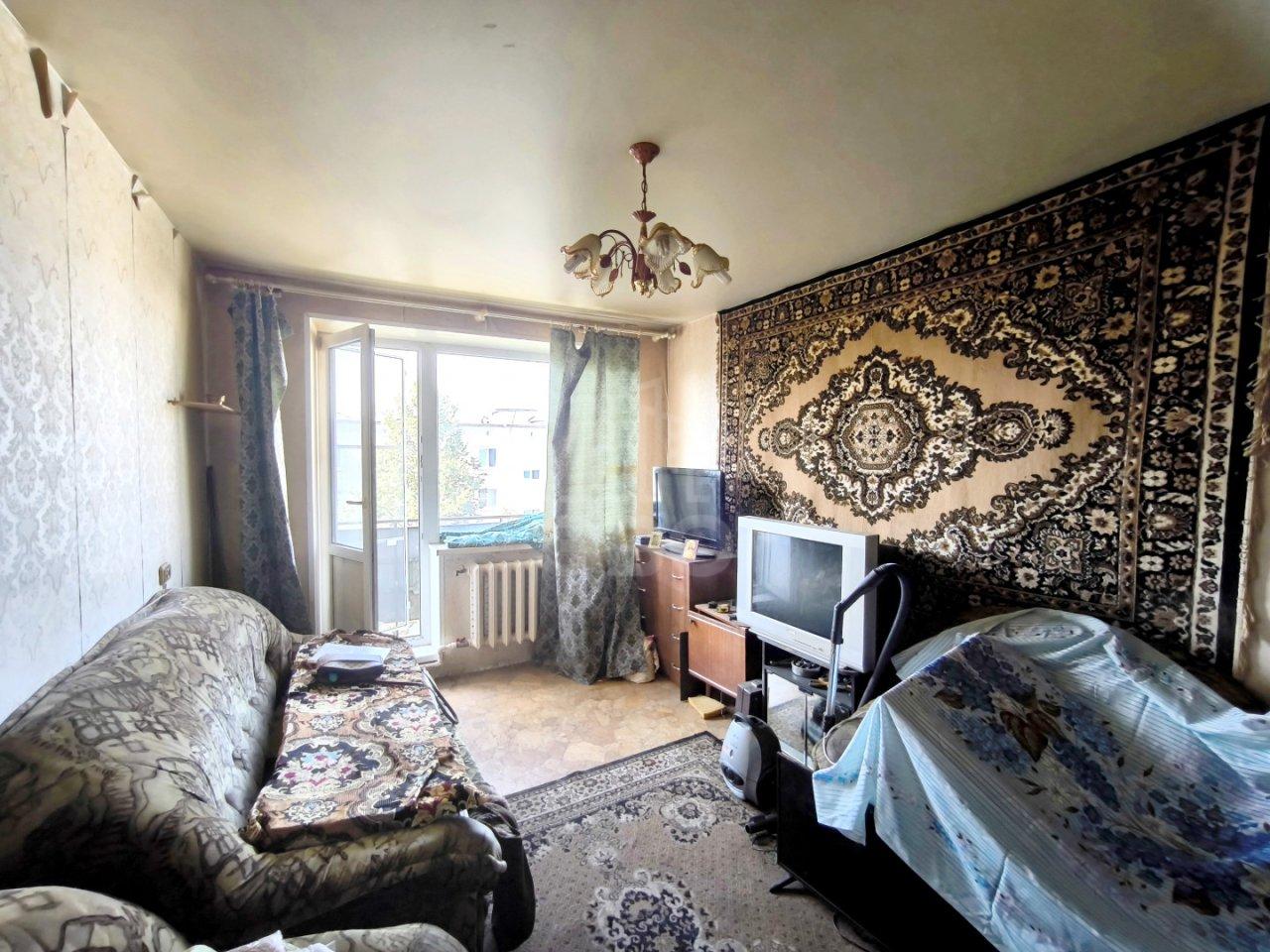 двухкомнатная квартира в Ленинградской области по адресу: Советская ул., 21