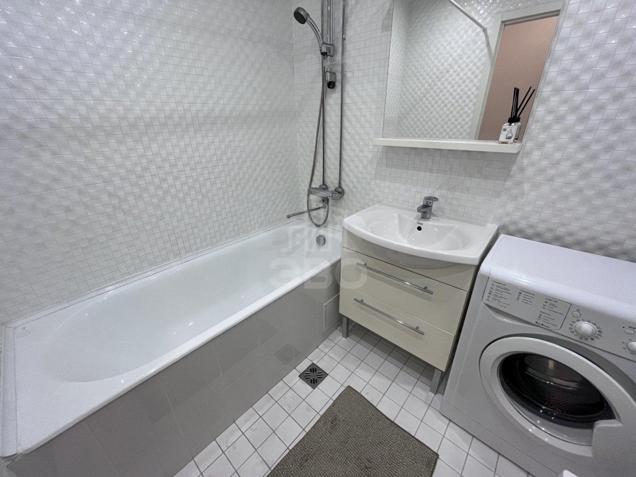 двухкомнатная квартира в Санкт-Петербурге по адресу: Обводного канала наб., 108