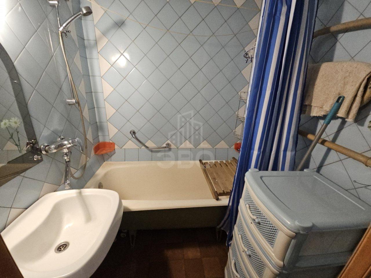 трехкомнатная квартира в Санкт-Петербурге по адресу: Загребский б-р., 23, к 2, литера А