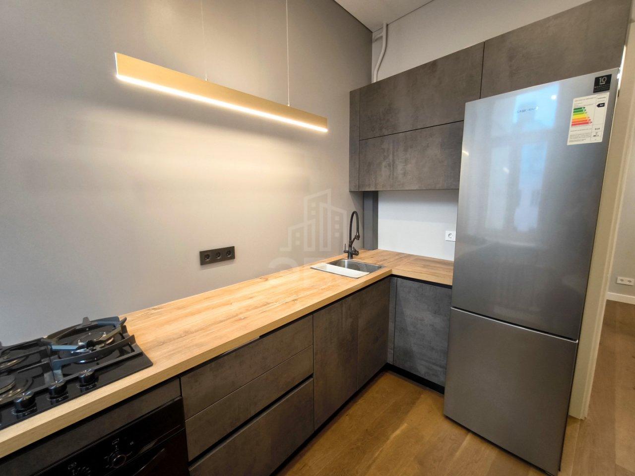 двухкомнатная квартира в Санкт-Петербурге по адресу: Кронверкский проспект, 73/39