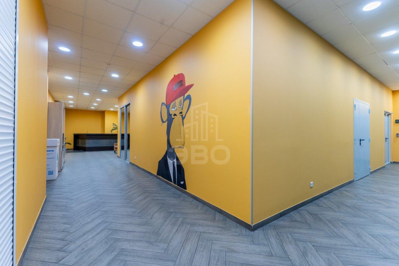 коммерция в Санкт-Петербурге по адресу: Оптиков ул., 4