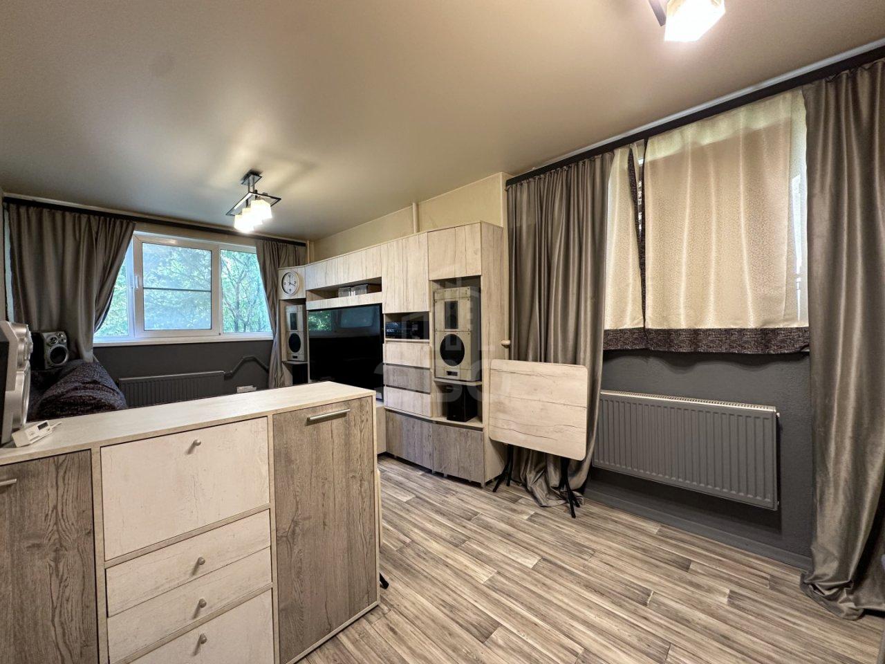 трехкомнатная квартира в Санкт-Петербурге по адресу: Добровольцев ул., 46, литера А